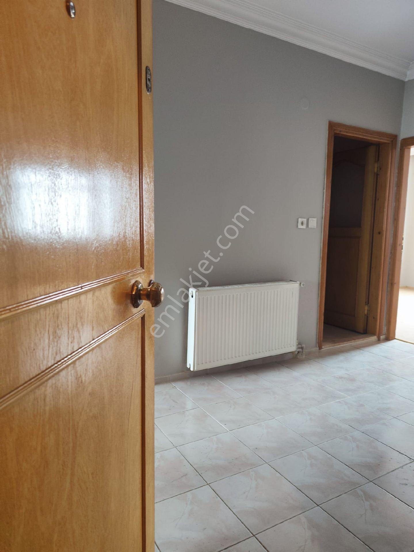 Ümraniye Altınşehir Mahallesi Metro Yürüme Mesafesi 3.kat 2+1 Boyalı Kiralık Daire - Görsel 18