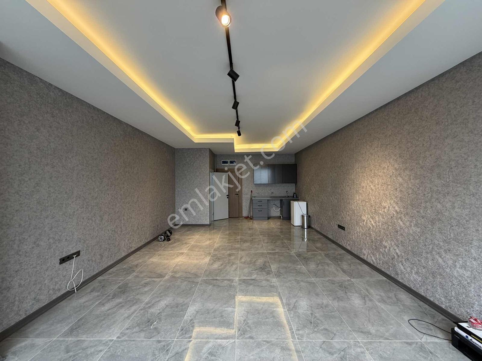Cadde Üstü/katta/ön Cephe/teraslı/kiralık Ofis - Görsel 8