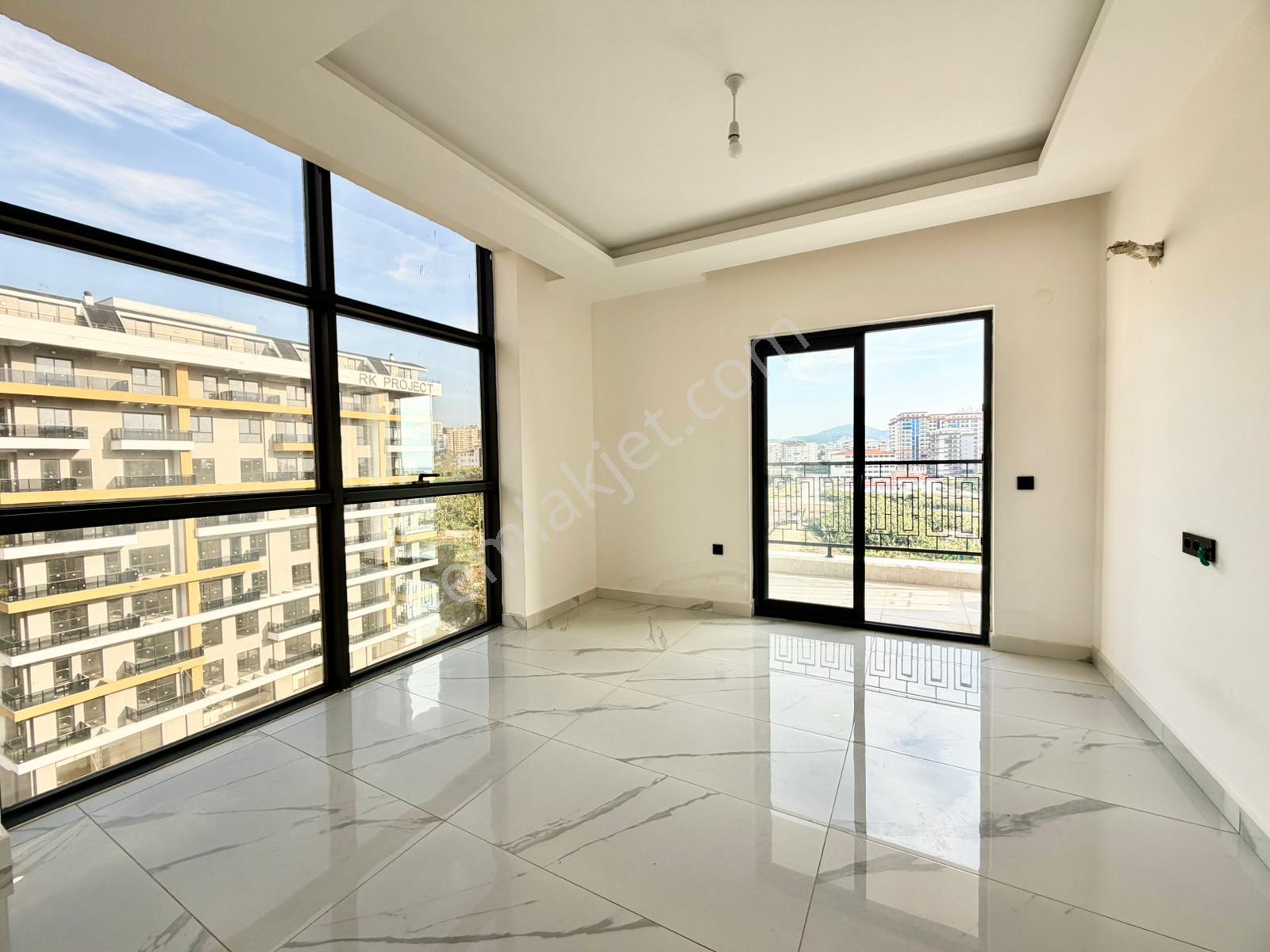 Alanya Mahmutlar'da 1+1 Full Aktiviteli Boş Kiralık Daire - Görsel 9