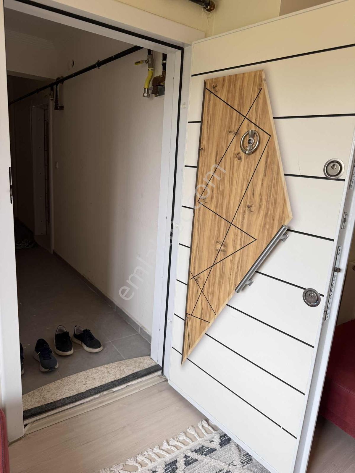 Acar Emlaktan Muradiye Belediyesinin Yanında Eşyalı Kiralık - Görsel 13