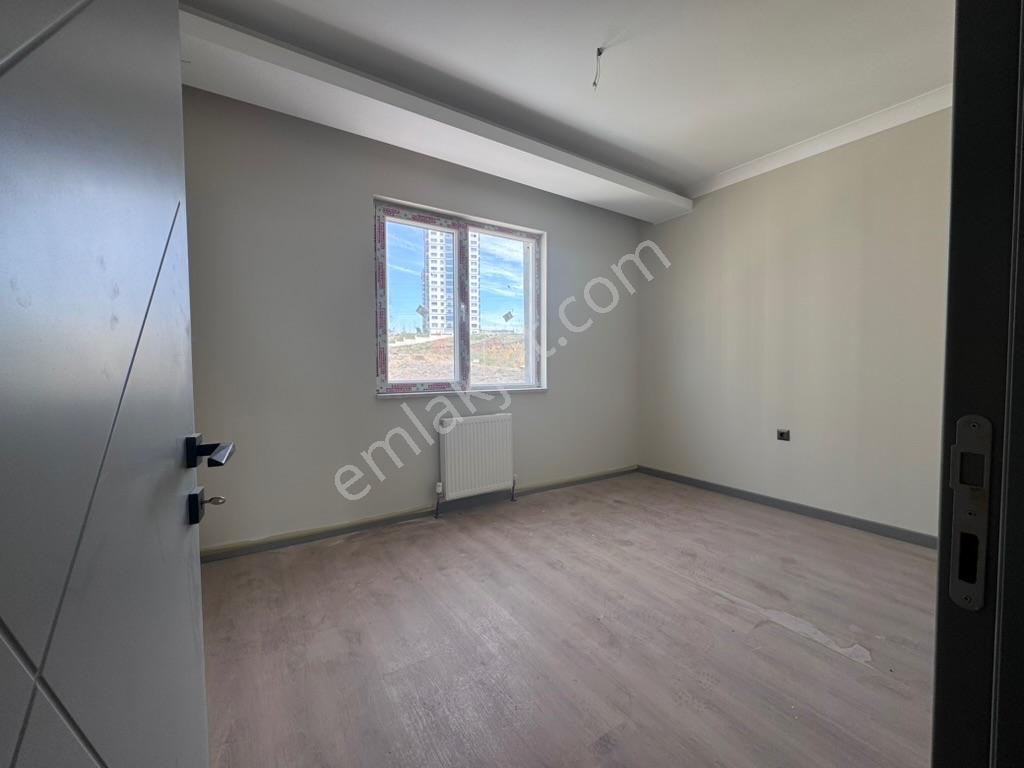 Göksuparkına 100m Manzaralı Geniş Balkon Sıfır Kiralık Lüx Daire - Görsel 16