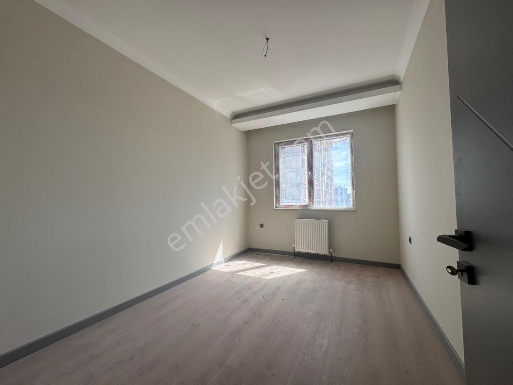 Göksuparkına 100m Manzaralı Geniş Balkon Sıfır Kiralık Lüx Daire - Görsel 17