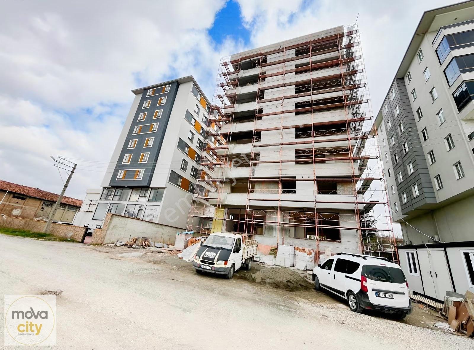 İnönü Caddesi Üzerinde Hastane Civarı 2+1 Satılık Daire