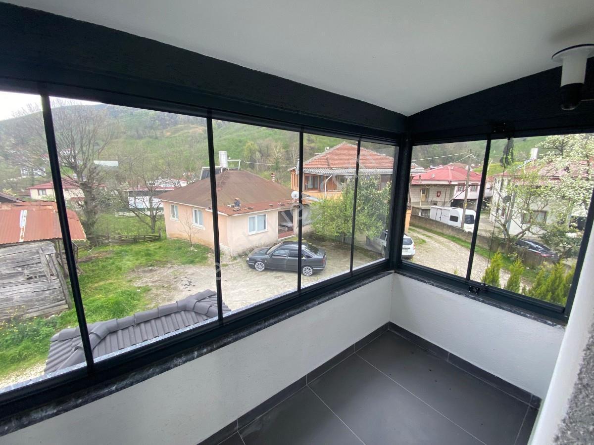 Akyazı Taşburunda İskanlı Bahçeli Muhteşem Villa - Görsel 17