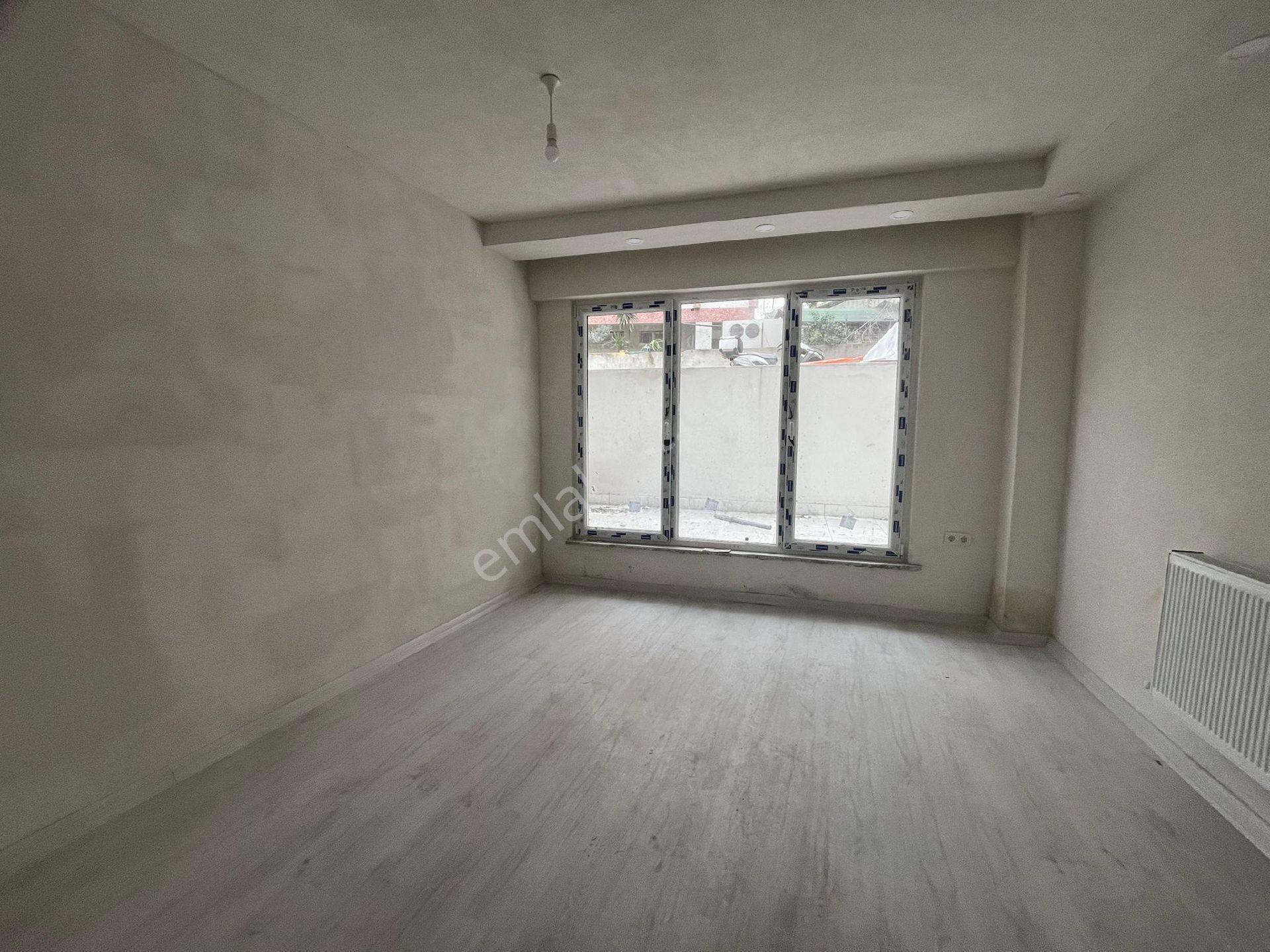 Fatih Kocamustafapaşa Merkez De Yeni Bina Da 4+1kiralik Daire