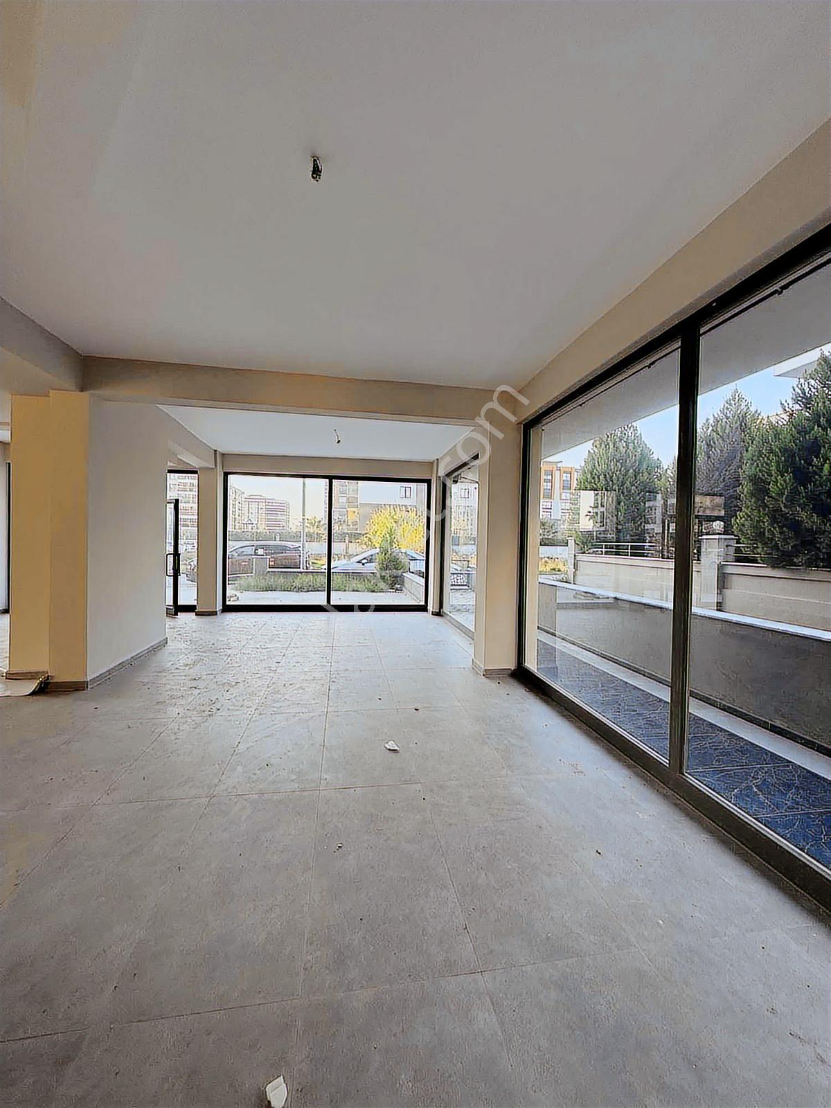 Adnan Menderes Rezidans Bölgesinde 760m2 Bahçeli Kiralık Dükkan - Görsel 22