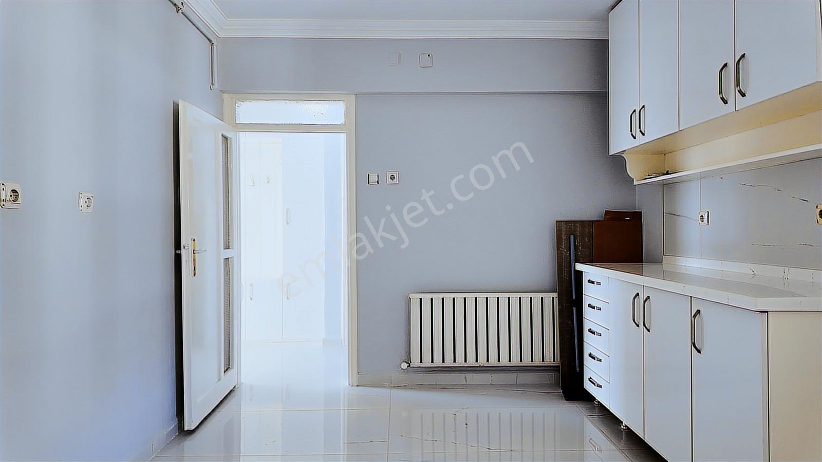 Aydın Efeler Güzelhisar Mh. Kıbrıs Cd. Ara Kat Satılık 3+1 Daire - Görsel 27