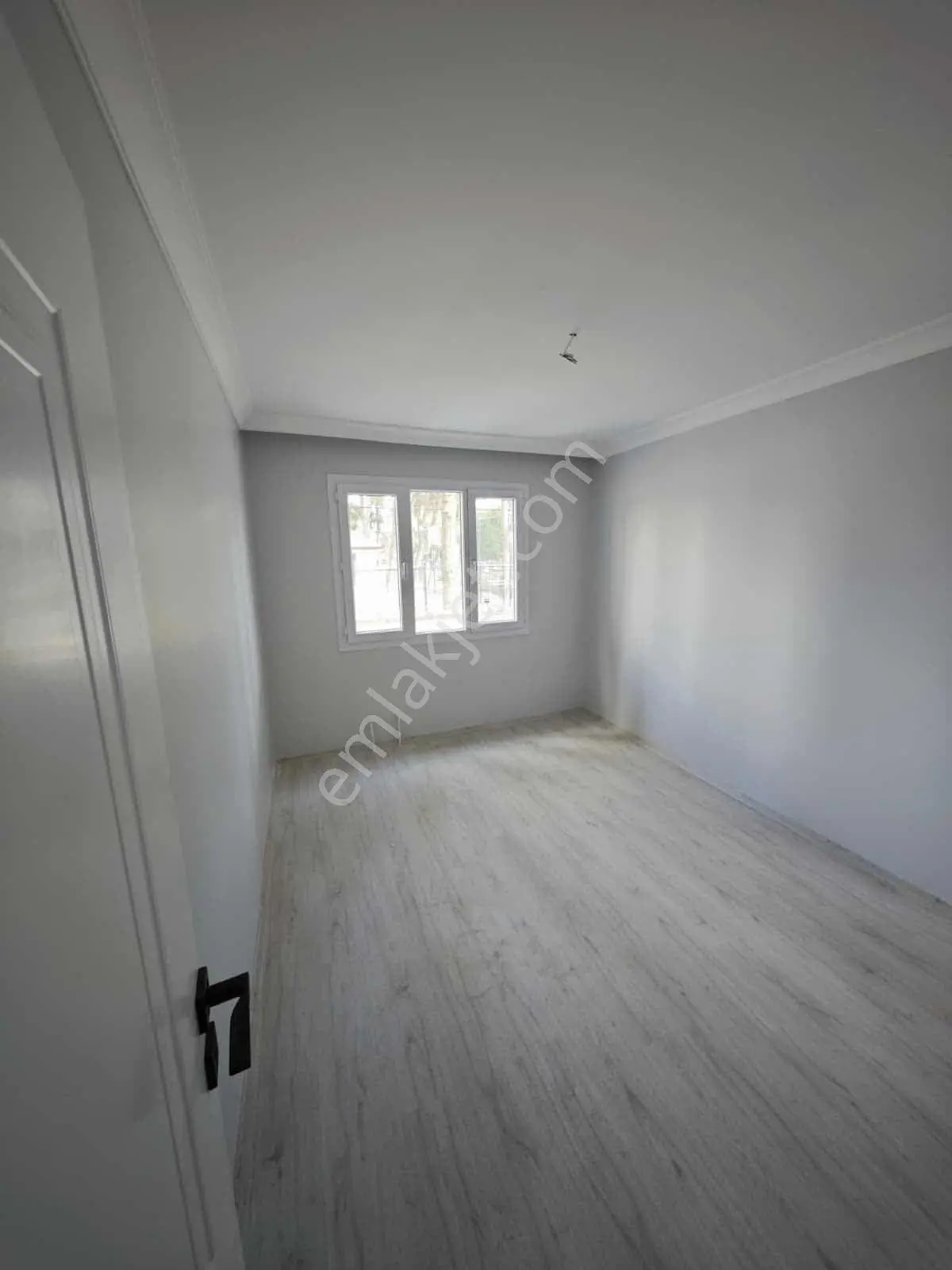 Ahmetli'gazi İlköğretimokulu Yanı Kiralık Daire - Görsel 2