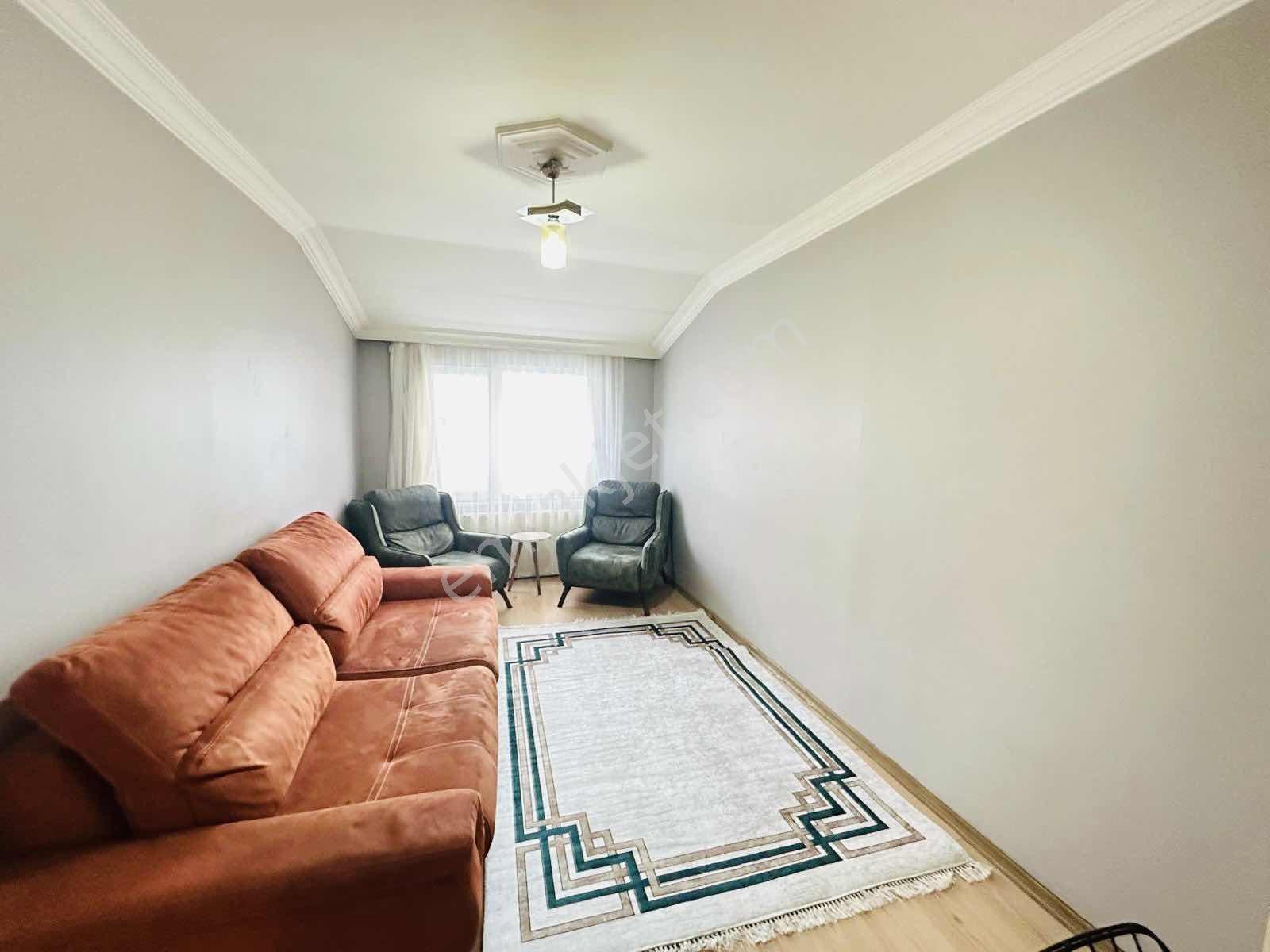 Novas'dan Eşyalı+cadde Üzeri Trump Towers 9dk Metrobüs 10dk - Görsel 3