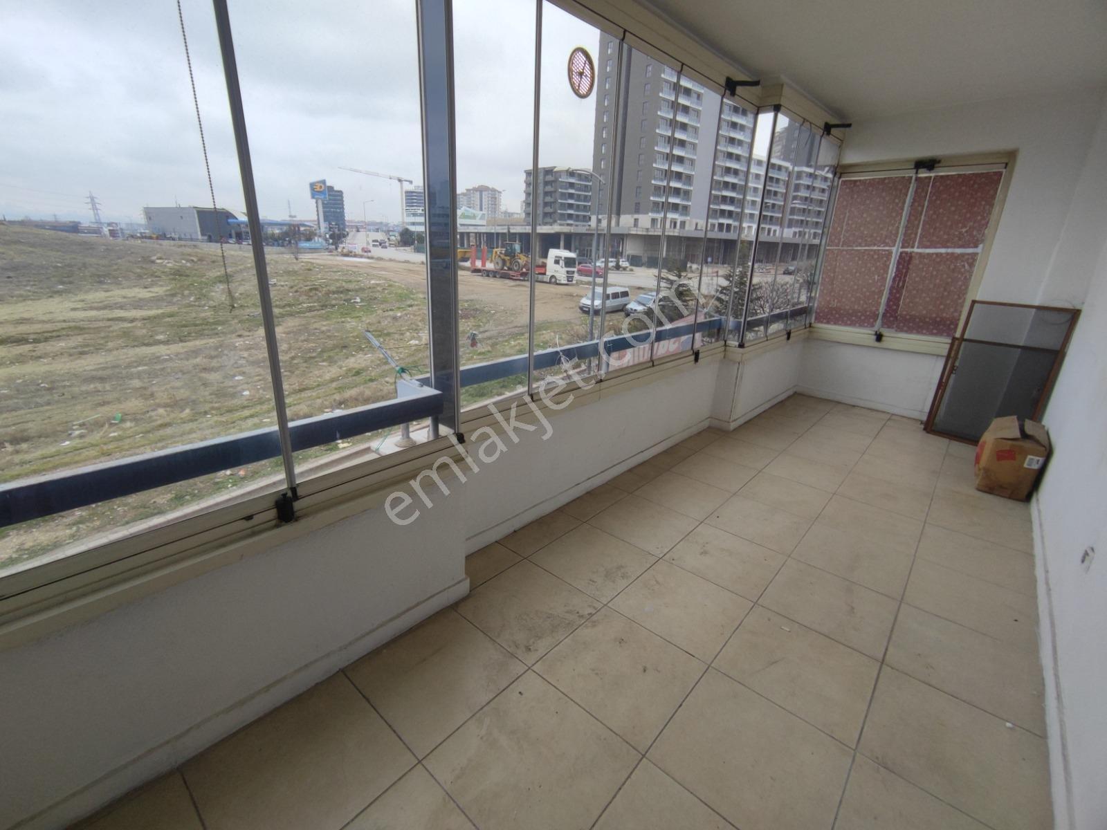 Serhat'ta 3+1 Ebeveyn Banyolu Güney Cephe Kiralık Daire - Görsel 20