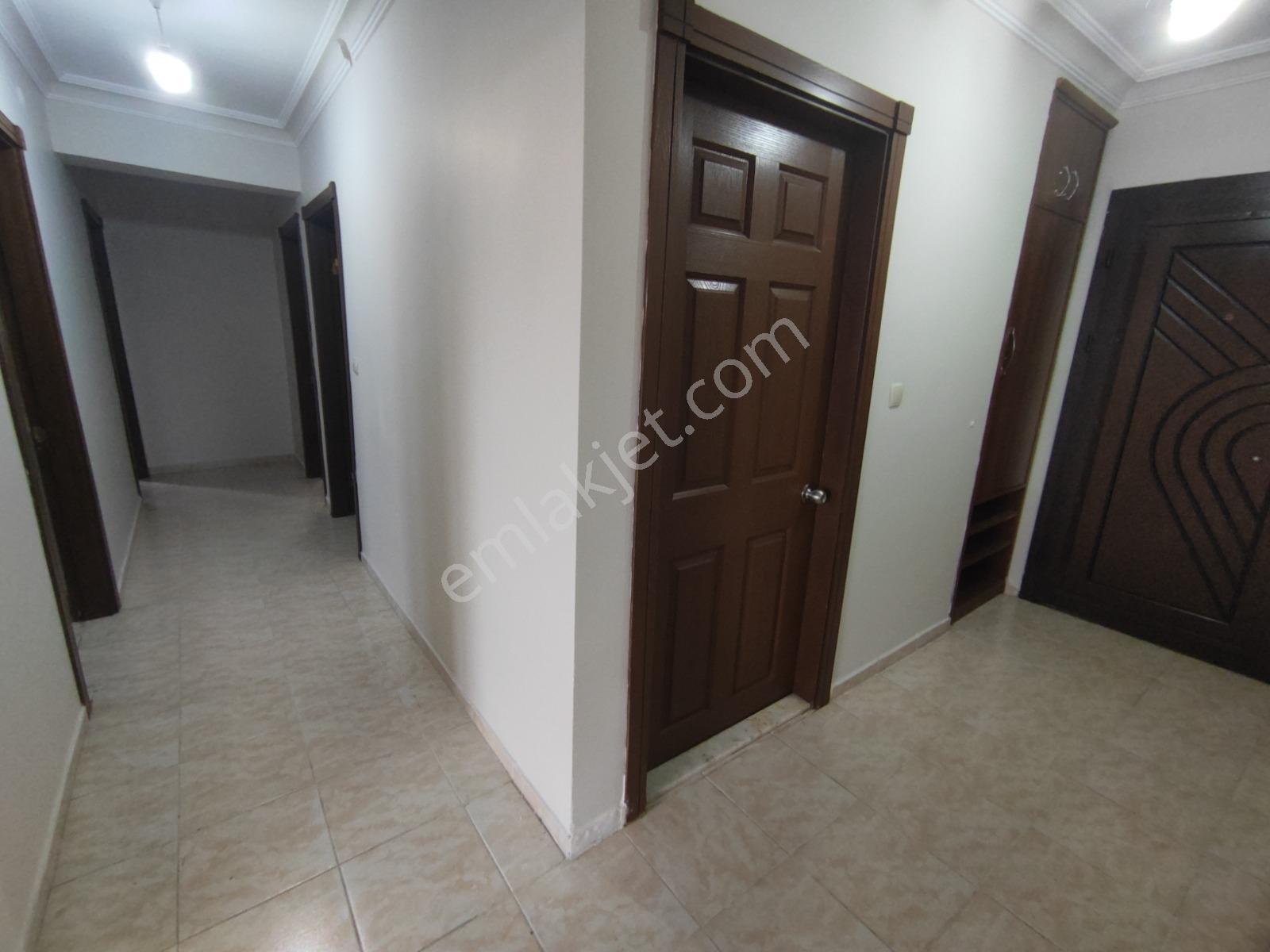 Serhat'ta 3+1 Ebeveyn Banyolu Güney Cephe Kiralık Daire - Görsel 17