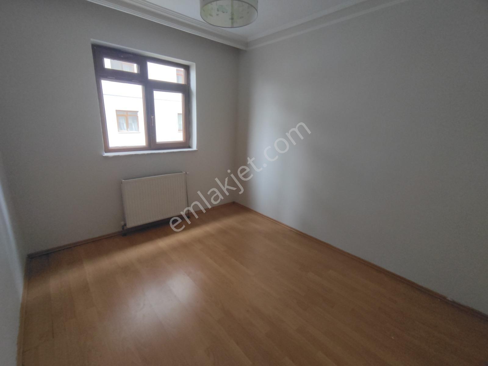 Serhat'ta 3+1 Ebeveyn Banyolu Güney Cephe Kiralık Daire - Görsel 19