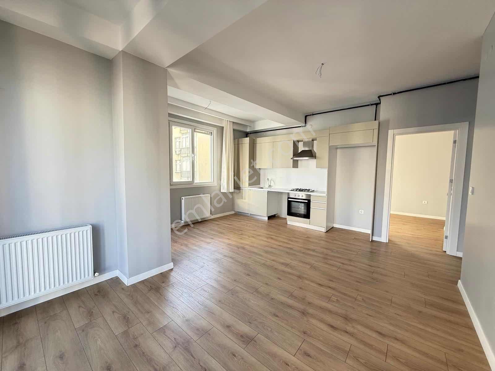 Suadiye Bağdat Caddesi Yakını Butik Binada Satılık 2+1 Boş Daire - Görsel 2