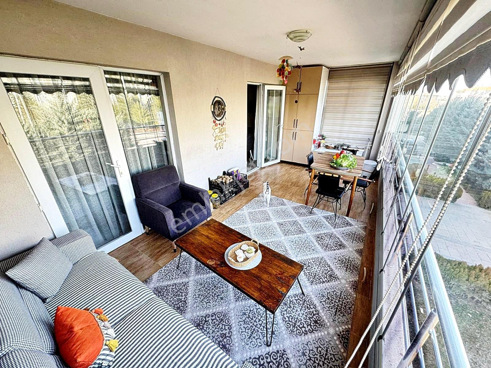 Ayyıldız Mh'de 4+1 Asansörlü Ara Kat Site İçi Geniş Yapılı Daire - Görsel 11