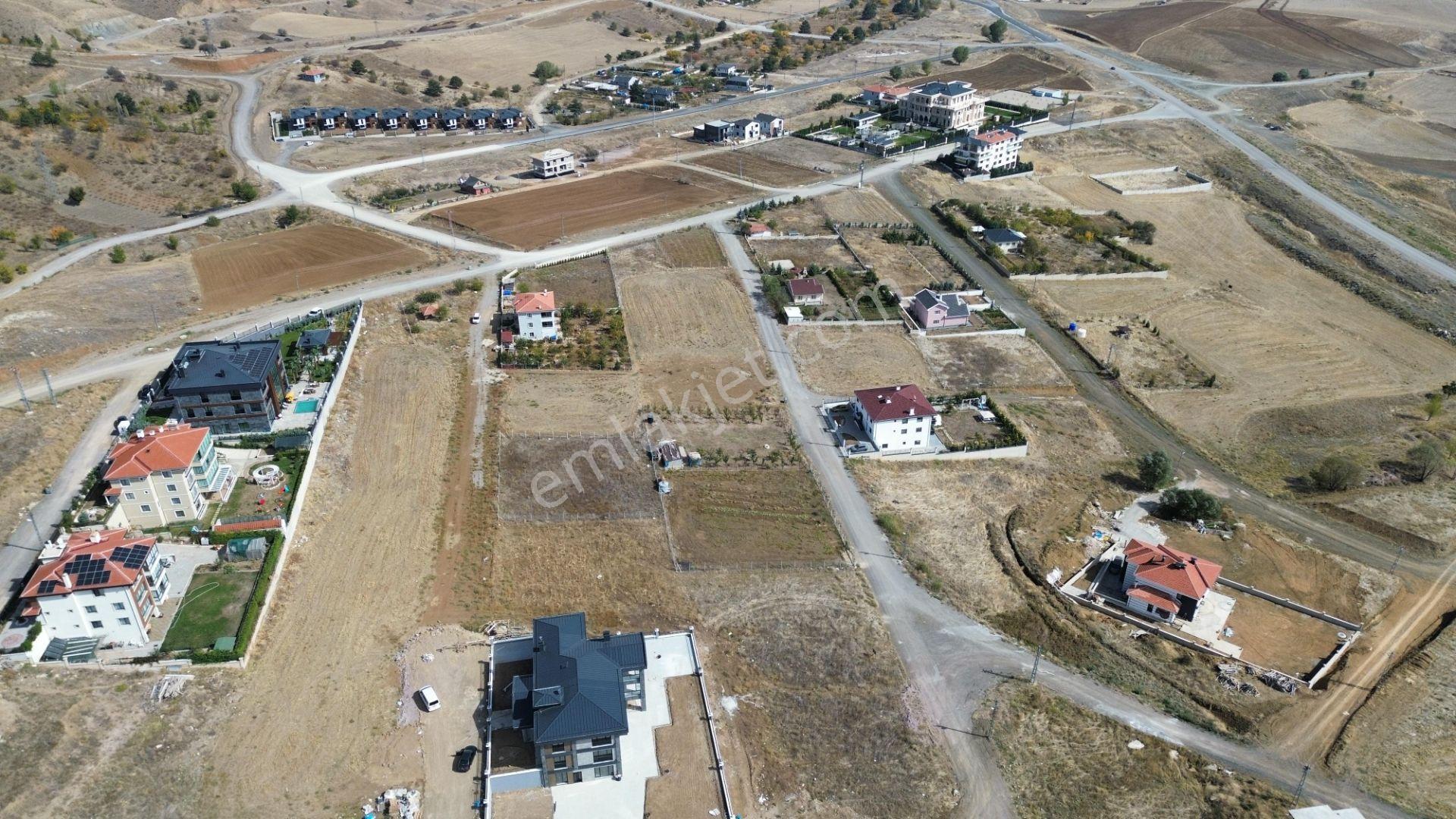 İmaremlak2'den Saray Manzaralı Villaların İçerisinde Satılıkarsa - Görsel 22