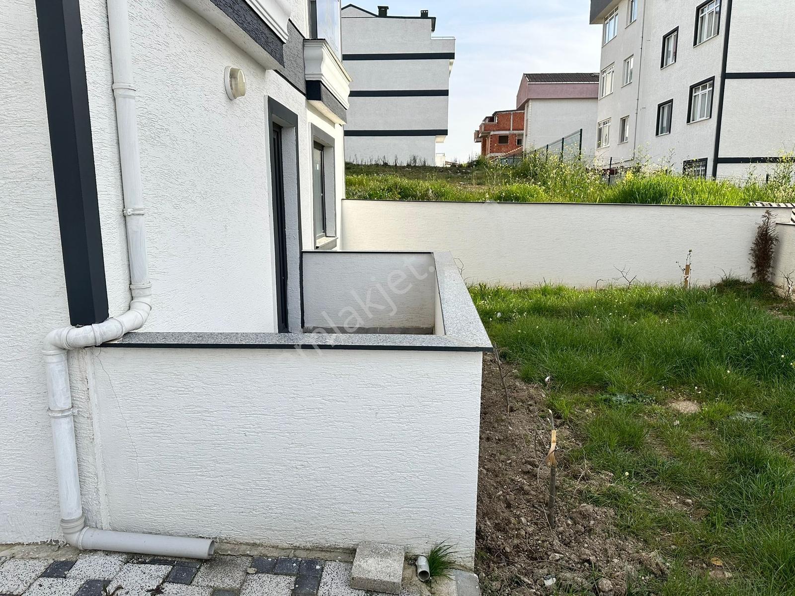 Yenikent Mahallesine Komşu Aksede 5+1 Ters Dubleks Daire - Görsel 15