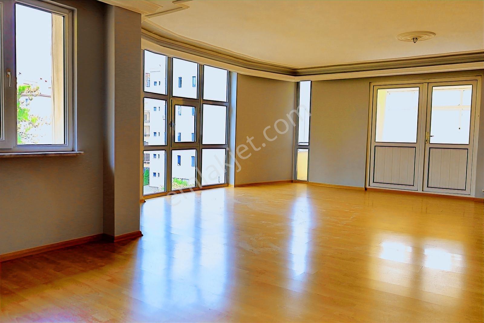 Konak Mahallesinde Harika Bir Konumda Geniş 4+1 Kiralık - Görsel 25