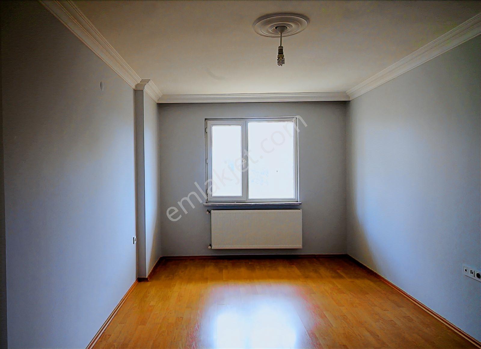 Konak Mahallesinde Harika Bir Konumda Geniş 4+1 Kiralık - Görsel 16