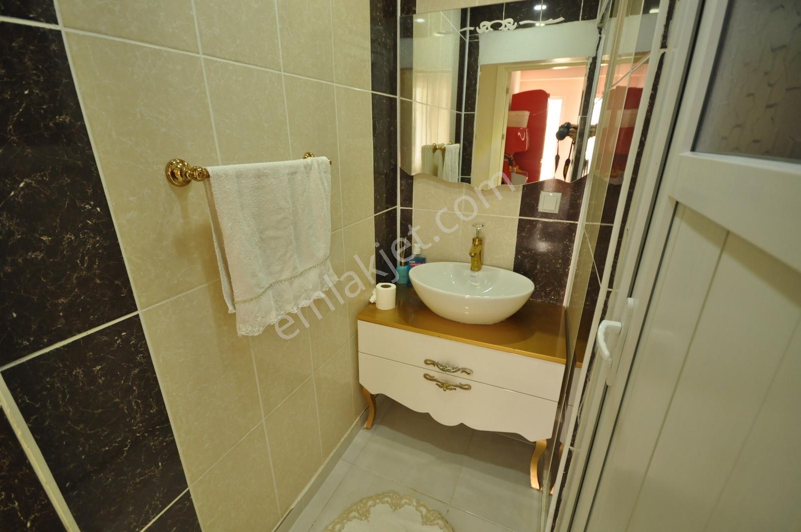 Coldwell Banker'dan Alibabada Kulanışlı Bakımlı Geniş 4+2 - Görsel 27