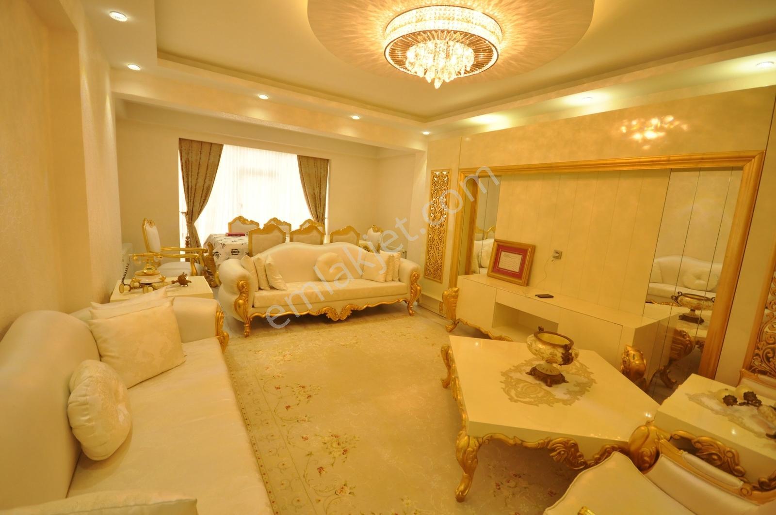 Coldwell Banker'dan Alibabada Kulanışlı Bakımlı Geniş 4+2 - Görsel 4