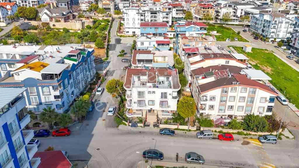 Didim Efeler'de Köşe Konumda Satılık 2+1 Yüksek Giriş Daire - Görsel 24