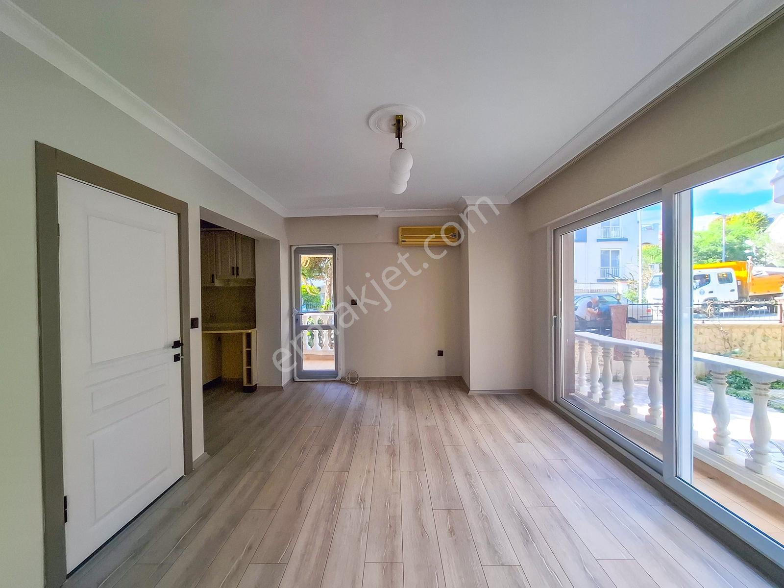 Didim Efeler'de Köşe Konumda Satılık 2+1 Yüksek Giriş Daire - Görsel 6