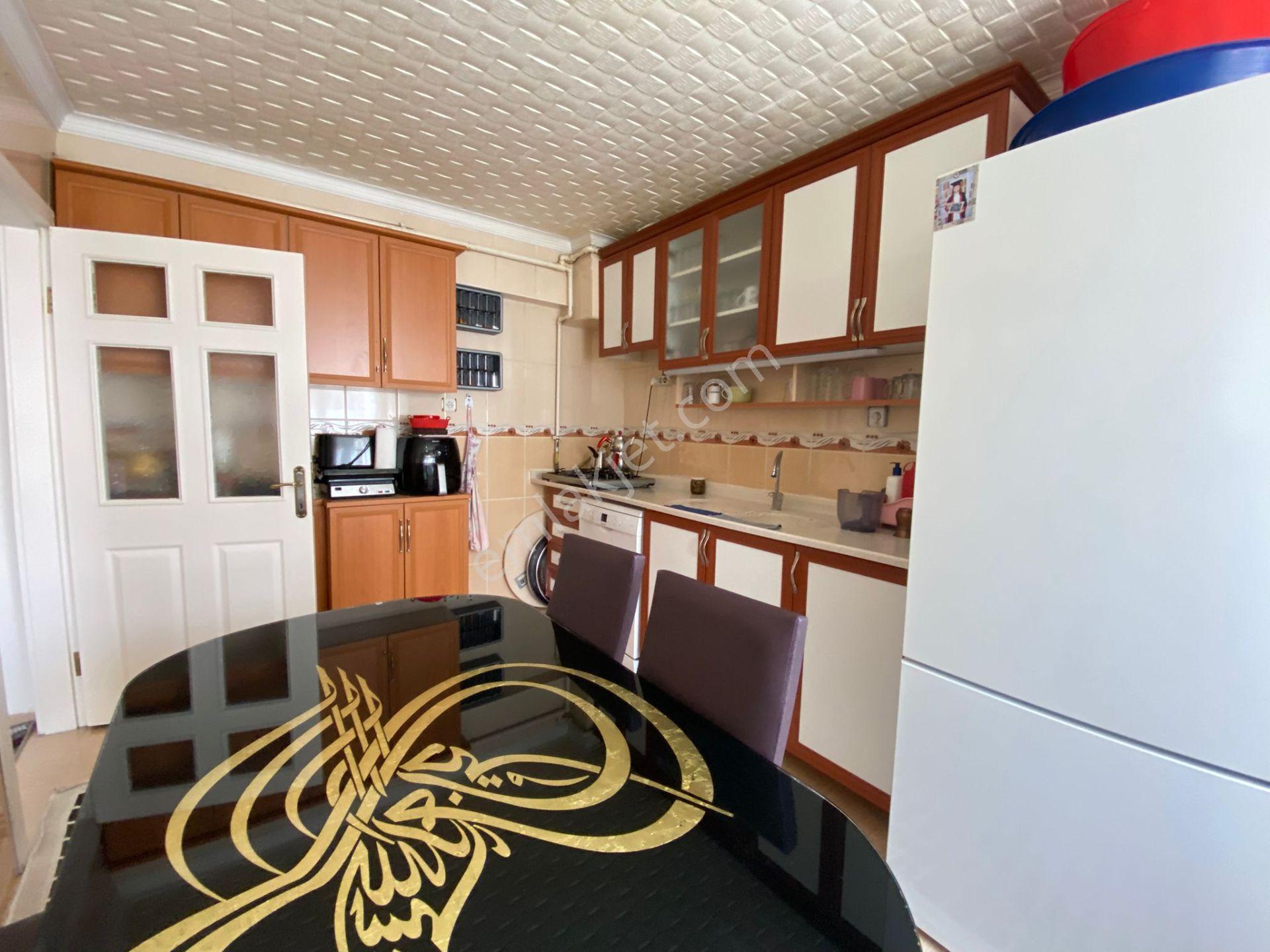 Karapürçek'te Kedili Villa Yakınında 3+1 Ara Katta Satılık Daire - Görsel 9