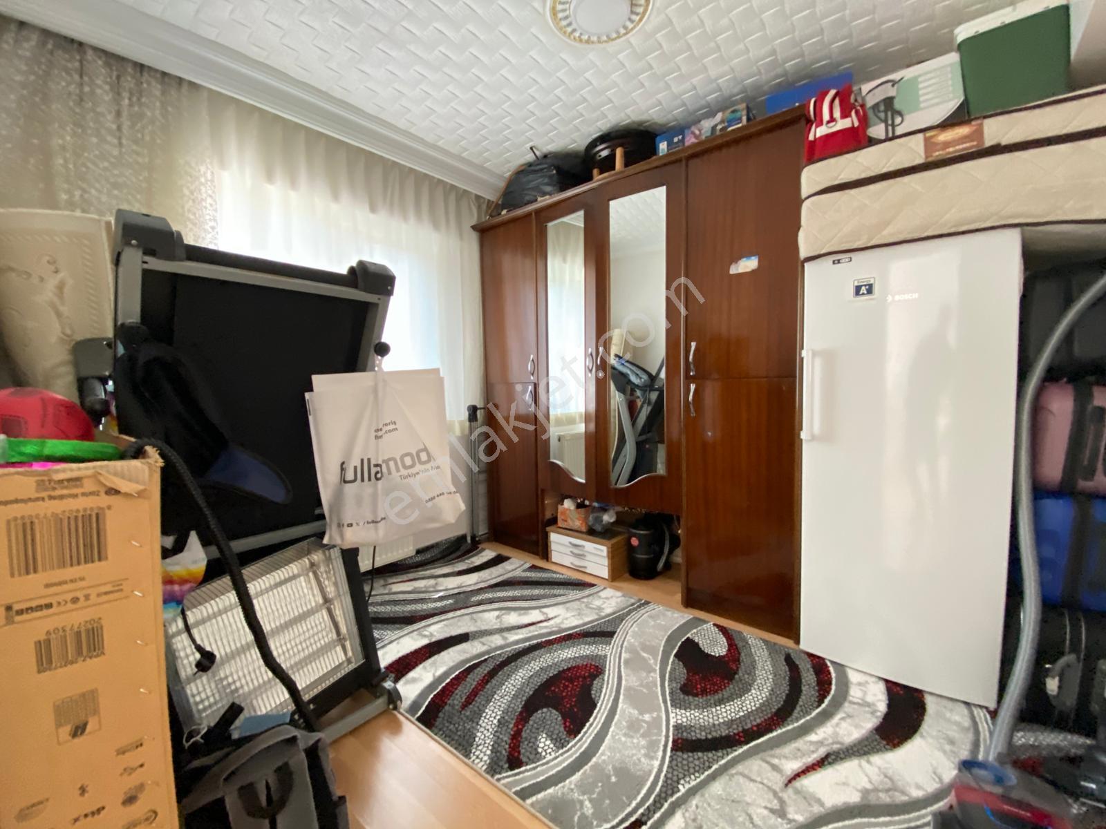 Karapürçek'te Kedili Villa Yakınında 3+1 Ara Katta Satılık Daire - Görsel 12