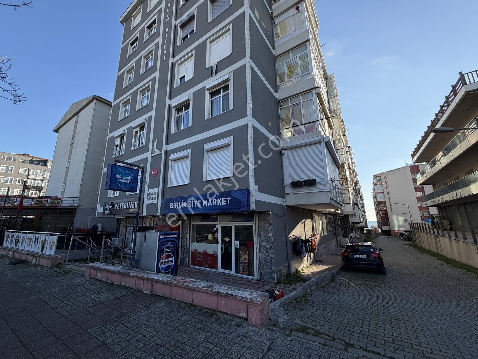 Varlı Kent'ten Büyükçekmece'de Denize Sıfır Geniş 2+1 Arakat - Görsel 23