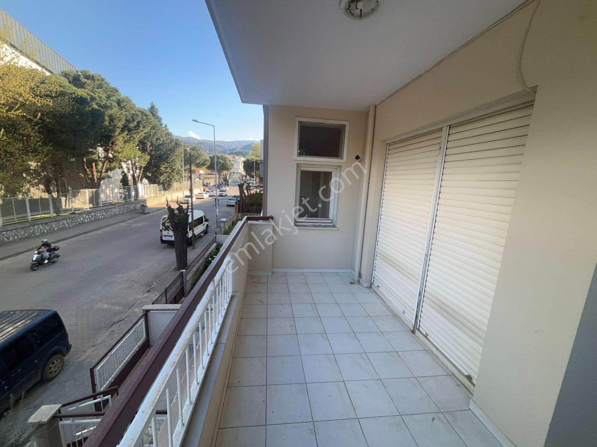 Tc Emlaktan Kiralık 4+1 190 M2 Ara Kat 2.kat - Görsel 13