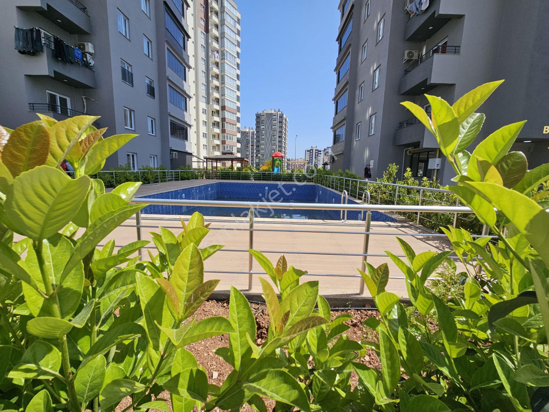 Mersin Mezitli Akdeniz Mahallesinde Satılık 3+1 Daire - Görsel 14