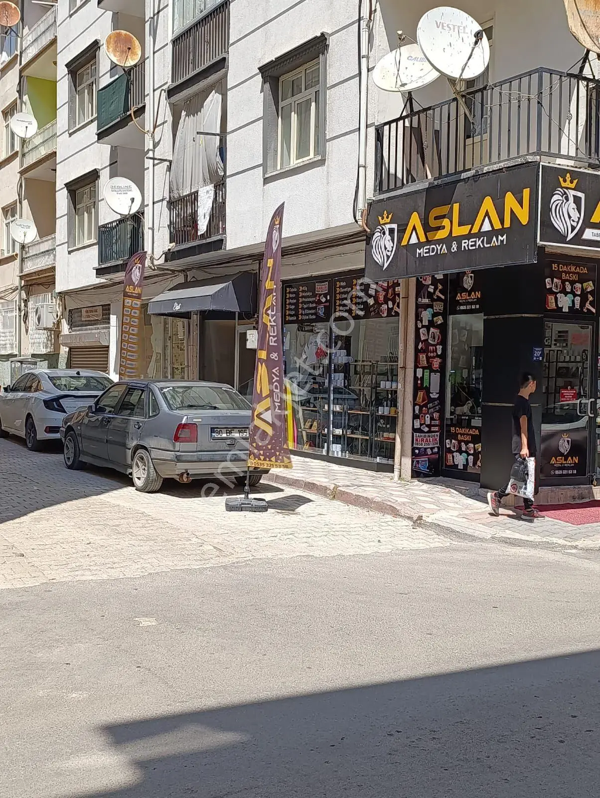 Yeni Mahalle'de Satılık Kiracılı Bodrumlu Dükkan - Görsel 4
