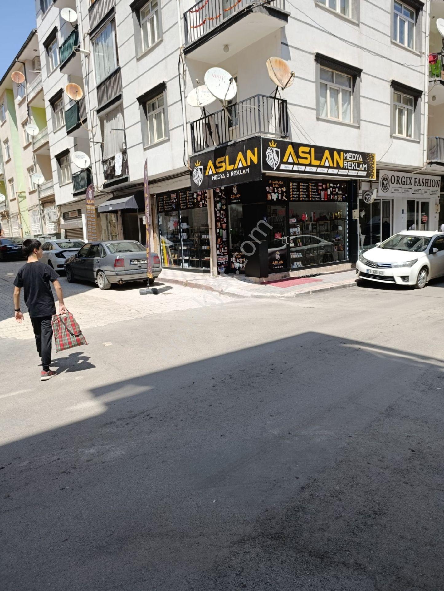 Yeni Mahalle'de Satılık Kiracılı Bodrumlu Dükkan - Görsel 6