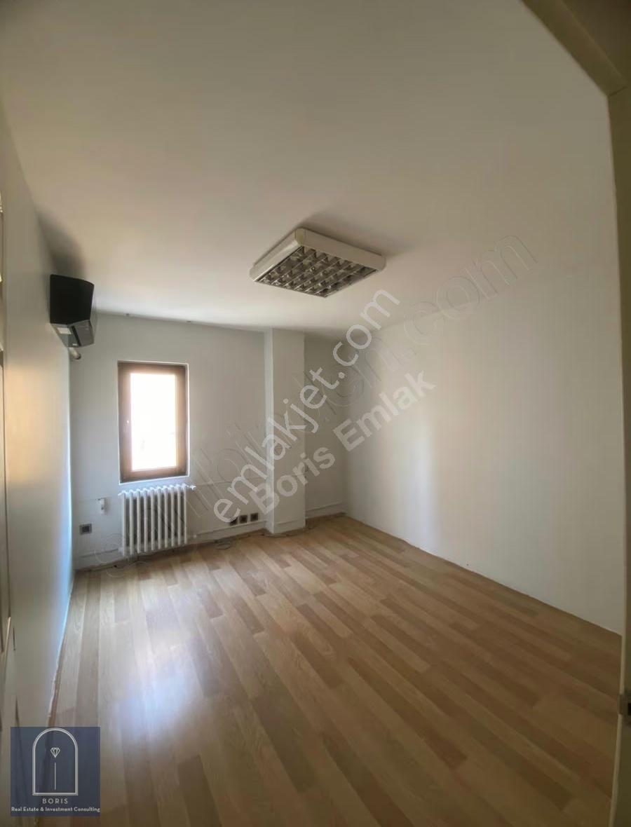 Üsküdar Bağlarbaşı Cad. 100m2 2. Kat Satılık Ofis Fırsatı - Görsel 3