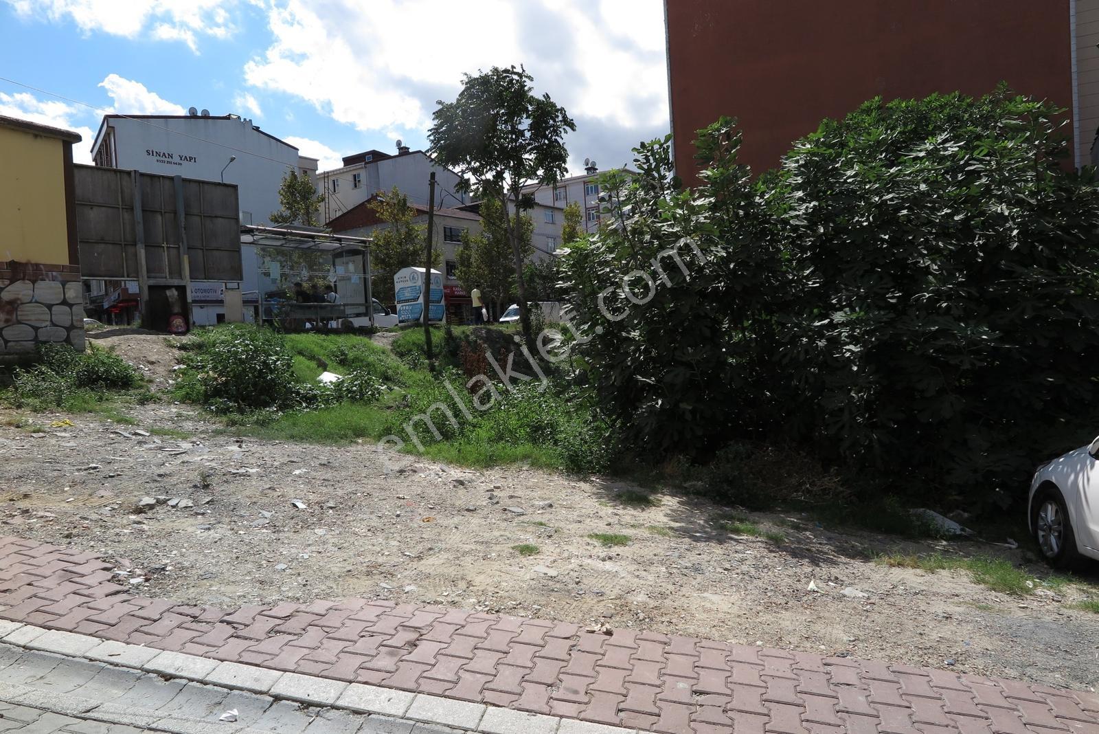 Esenyurtta Satılık Köşe Başı Ticari + Konut İmarlı Arsa - Görsel 9