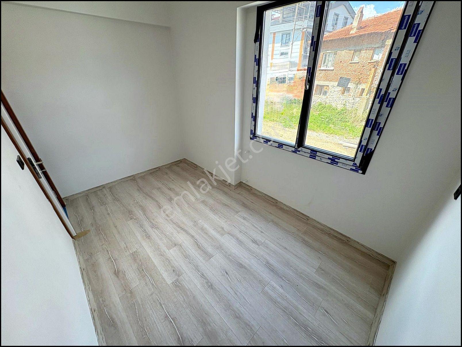 Akçay Sezgin Emlak'tan Doğa Manzaralı Ön Cephe Sıfır Fırsat 2+1! - Görsel 10