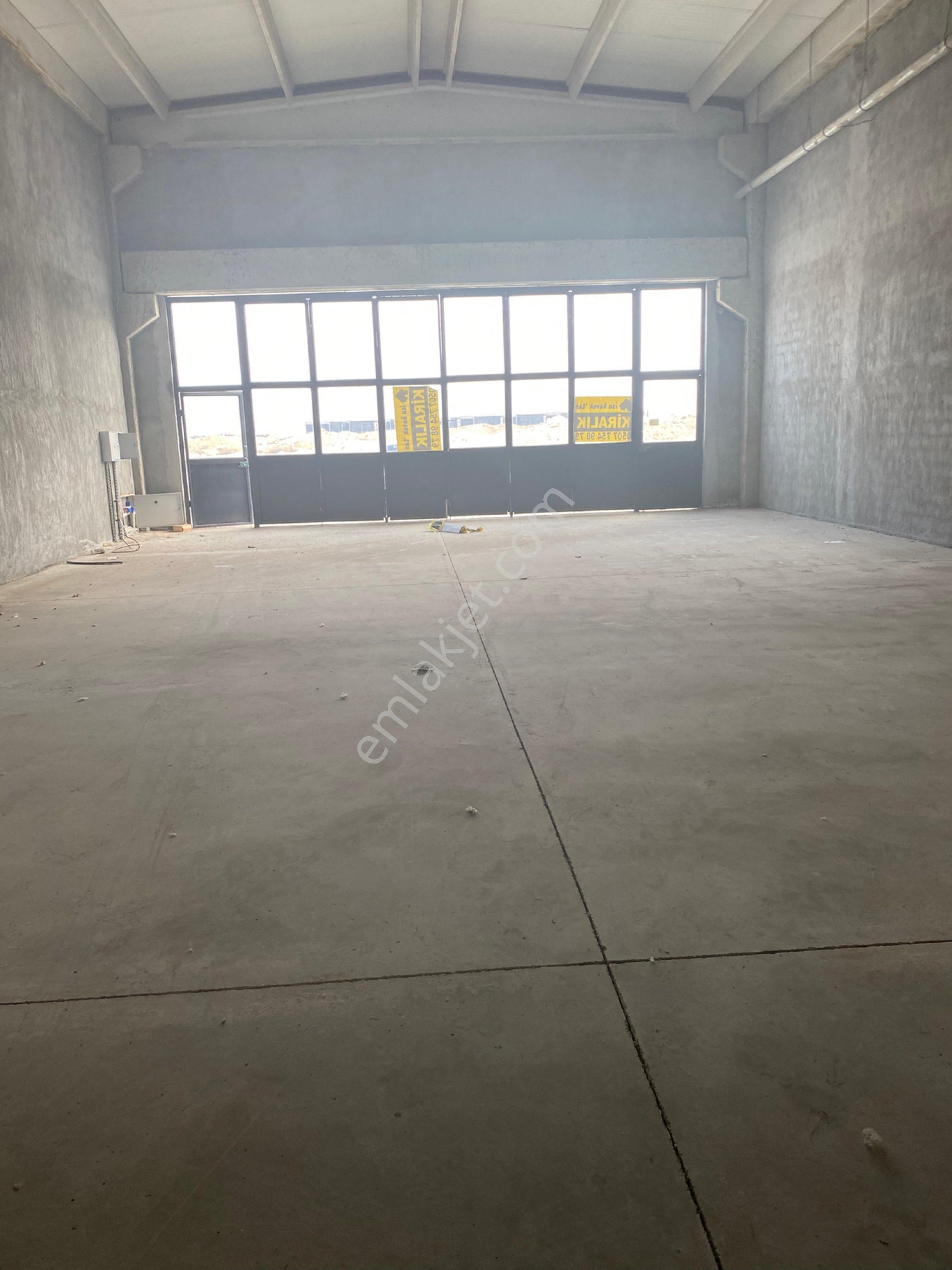 İsa Kavak Gayrimenkulden Çomaklı ‘da 200 M2 Alanlı Kiralık Dükkan - Görsel 4