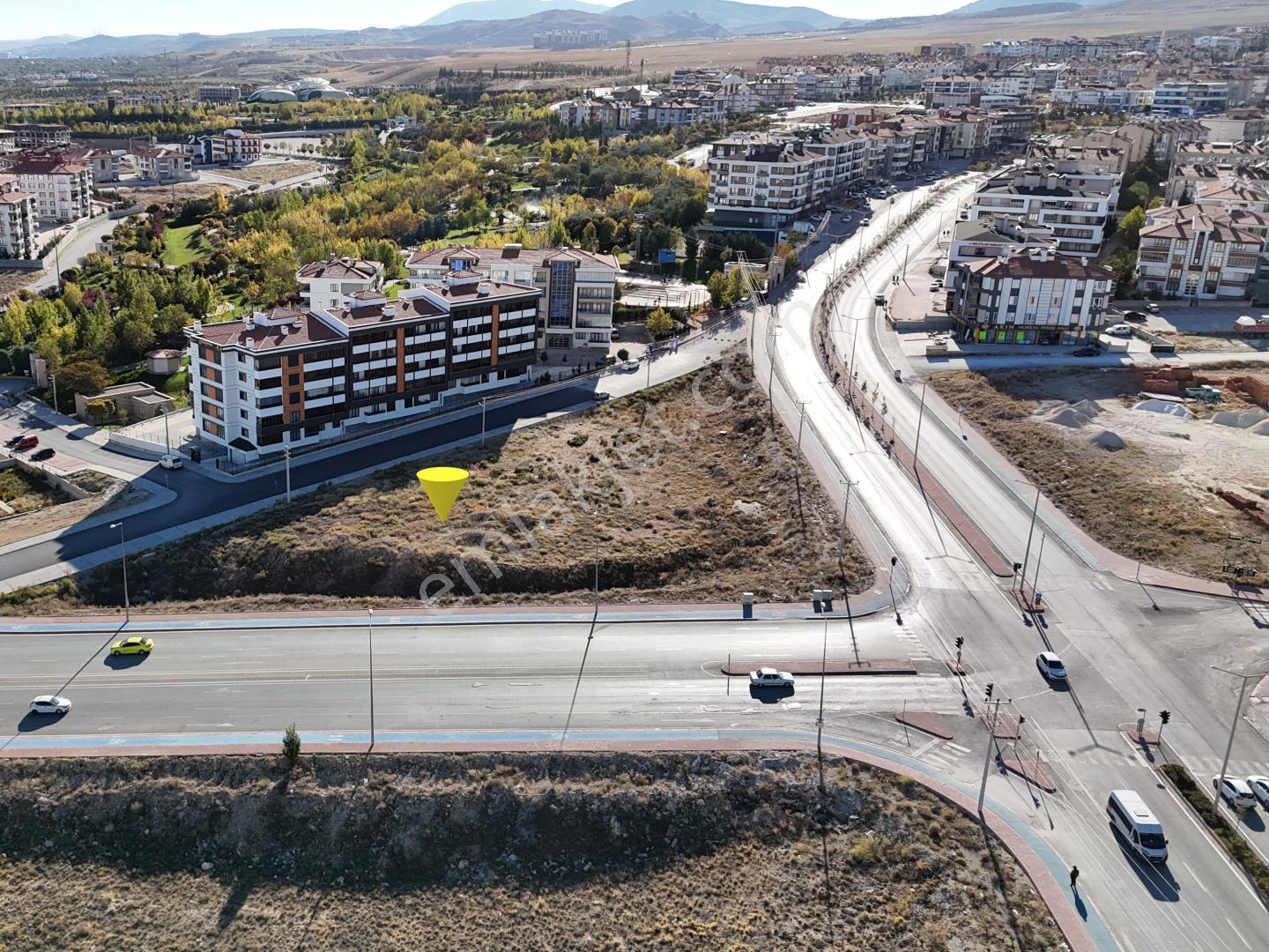 İşyapar'dan Ticari 1825 M² 2 Katlı Köşe Parsel Cadde Üzeri Arsa - Görsel 20