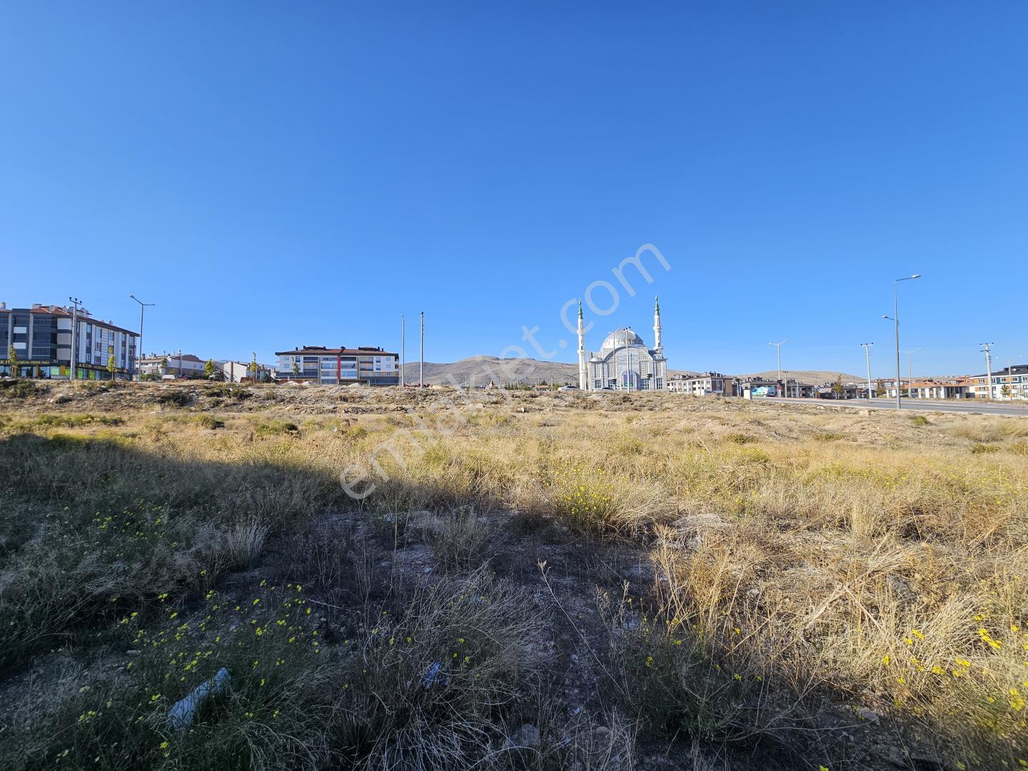 İşyapar'dan Ticari 1825 M² 2 Katlı Köşe Parsel Cadde Üzeri Arsa - Görsel 26
