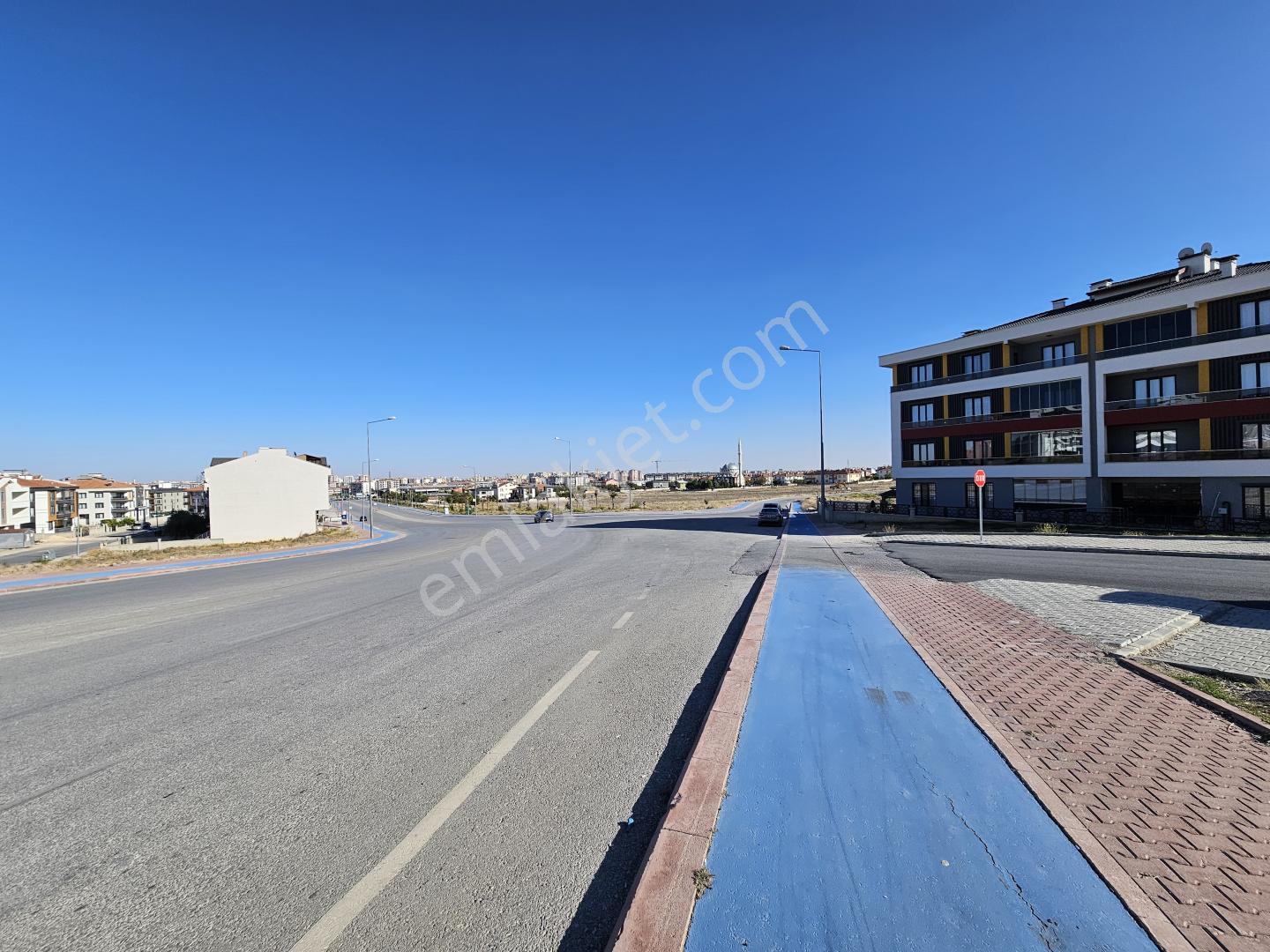 İşyapar'dan Ticari 1825 M² 2 Katlı Köşe Parsel Cadde Üzeri Arsa - Görsel 8