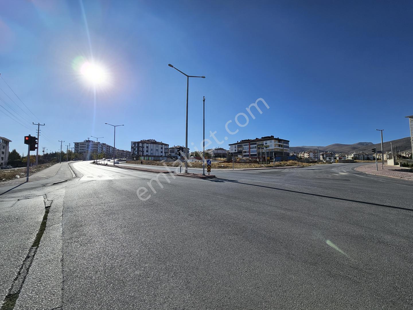 İşyapar'dan Ticari 1825 M² 2 Katlı Köşe Parsel Cadde Üzeri Arsa - Görsel 38