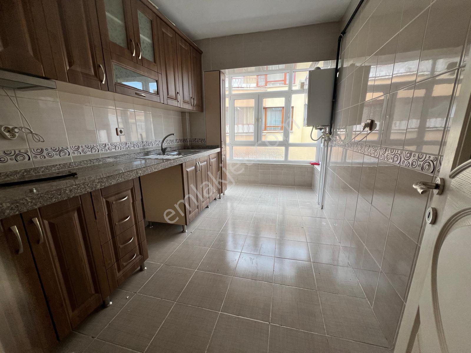 Ufuktepe Cadde Üstü Yapılı Katta 3+1 - Görsel 23
