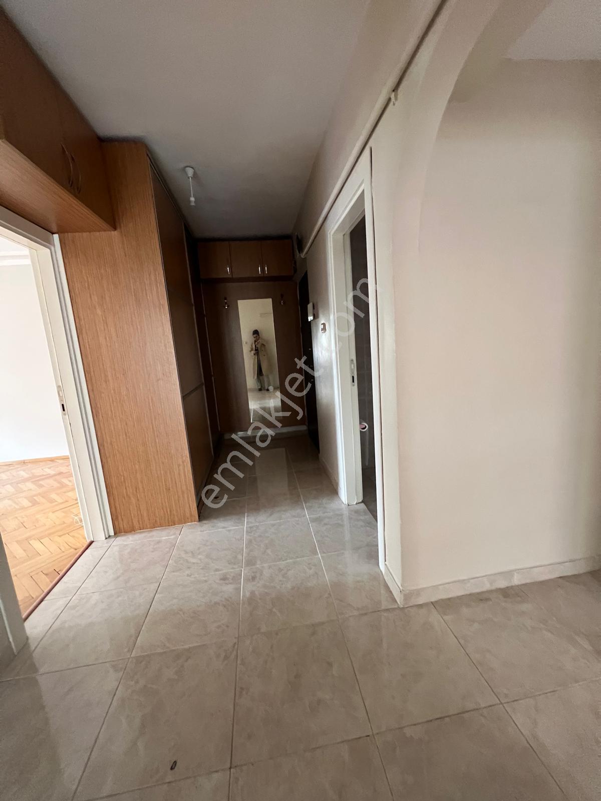 Ufuktepe Cadde Üstü Yapılı Katta 3+1 - Görsel 29