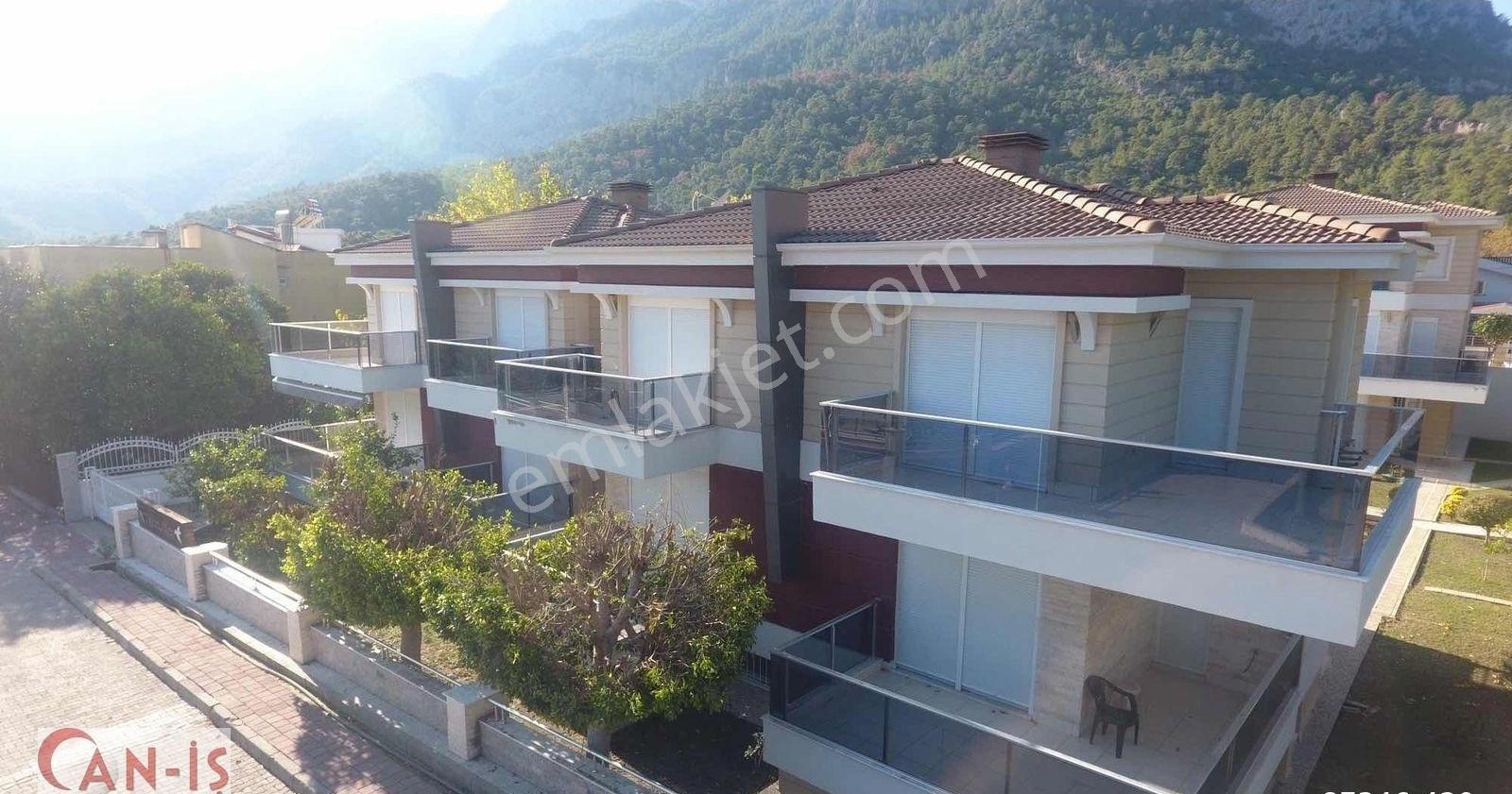 Göynük'te Büyük Balkon Ve Bahçeli Lüks Sıfır Villa - Görsel 9