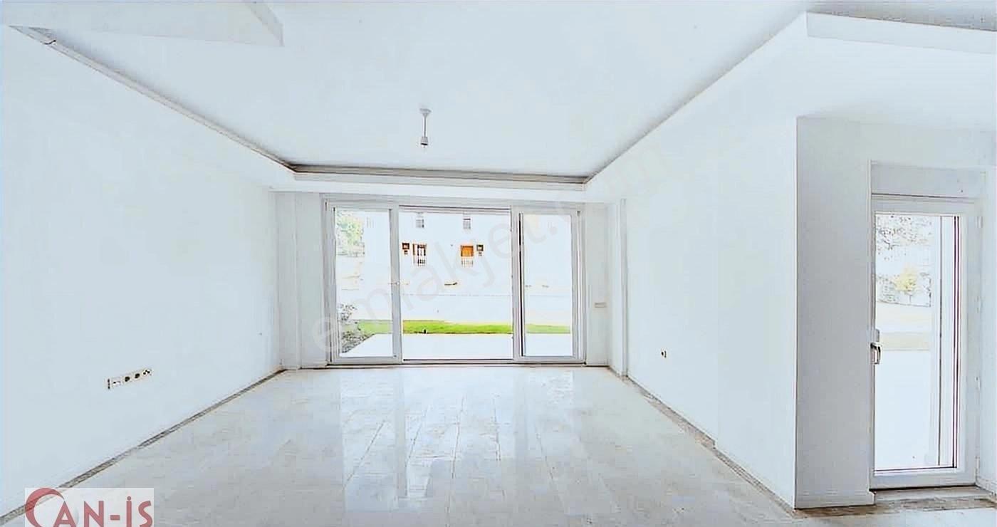 Göynük'te Büyük Balkon Ve Bahçeli Lüks Sıfır Villa - Görsel 18