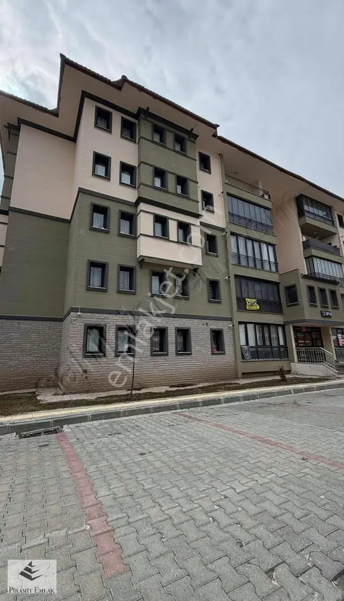 Piramit Gm'den Dadaşkent Gez Köy Tokilerde Satılık 3+1 Daire