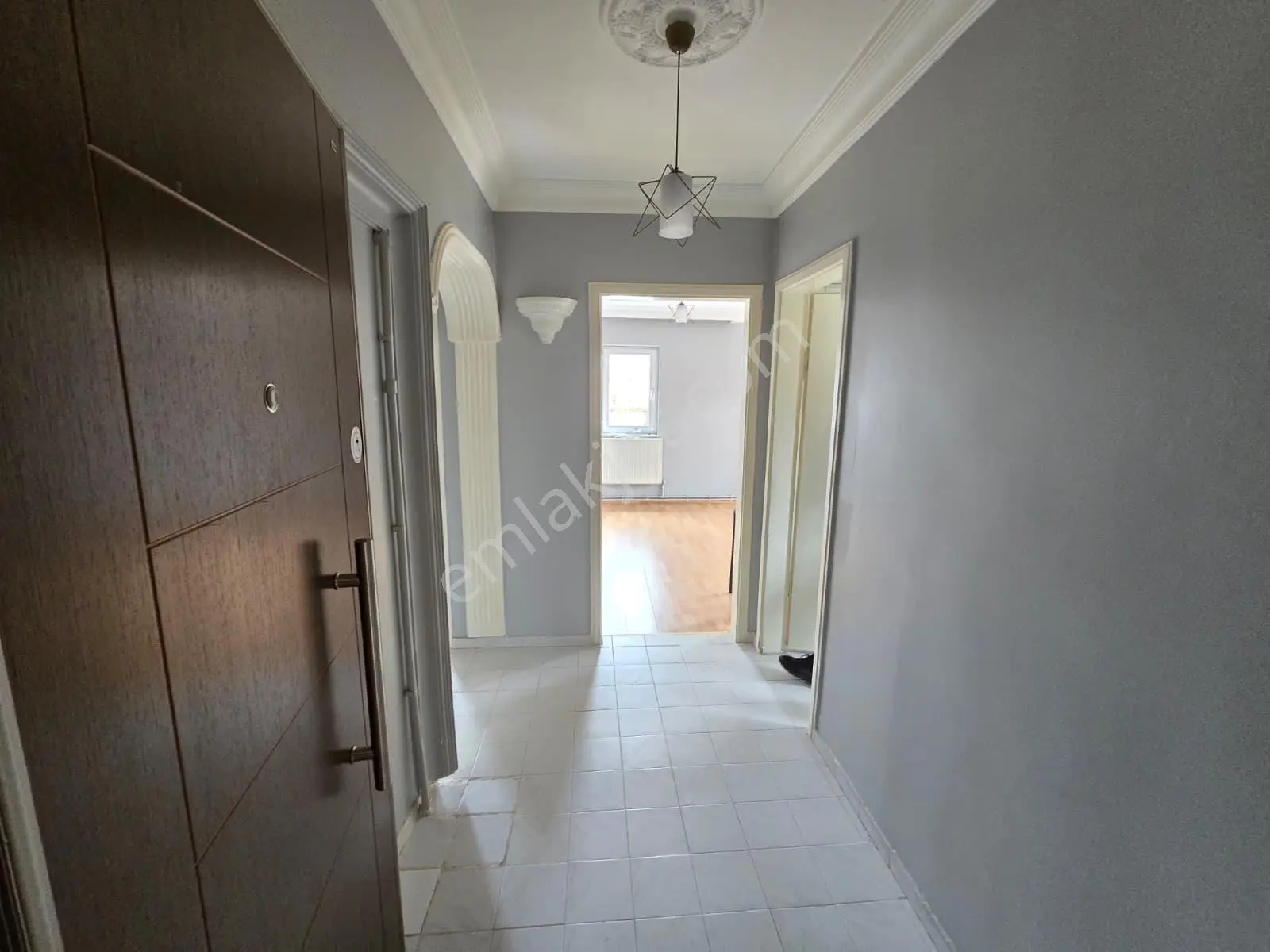 Remax Dem'den Mimar Sinan Mahallesinde Kiralık 3+1 Daire - Görsel 2