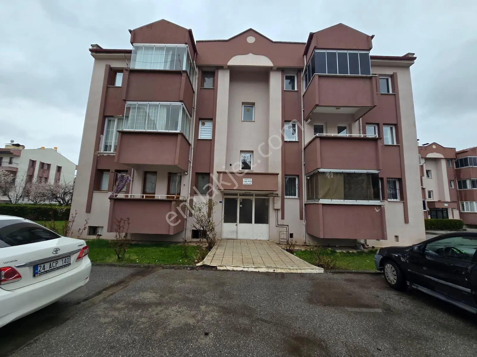 Remax Dem'den Mimar Sinan Mahallesinde Kiralık 3+1 Daire