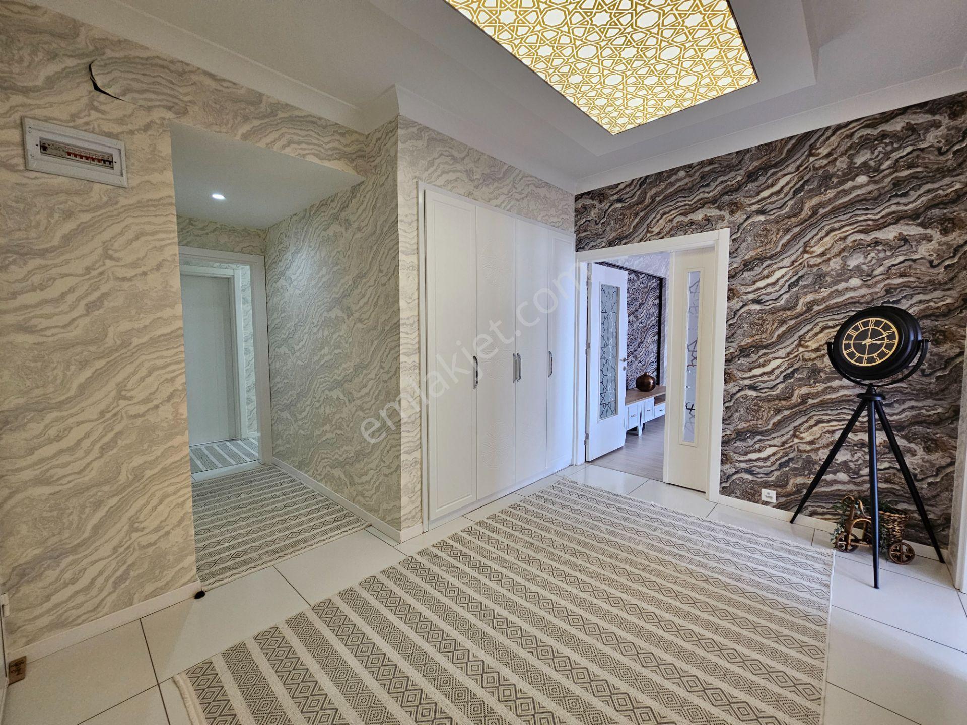 Stadyum Yakını Parsana Mahallesi'nde 4+1 185 M2 Site İçi Arakat Fırsat Daire - Görsel 35