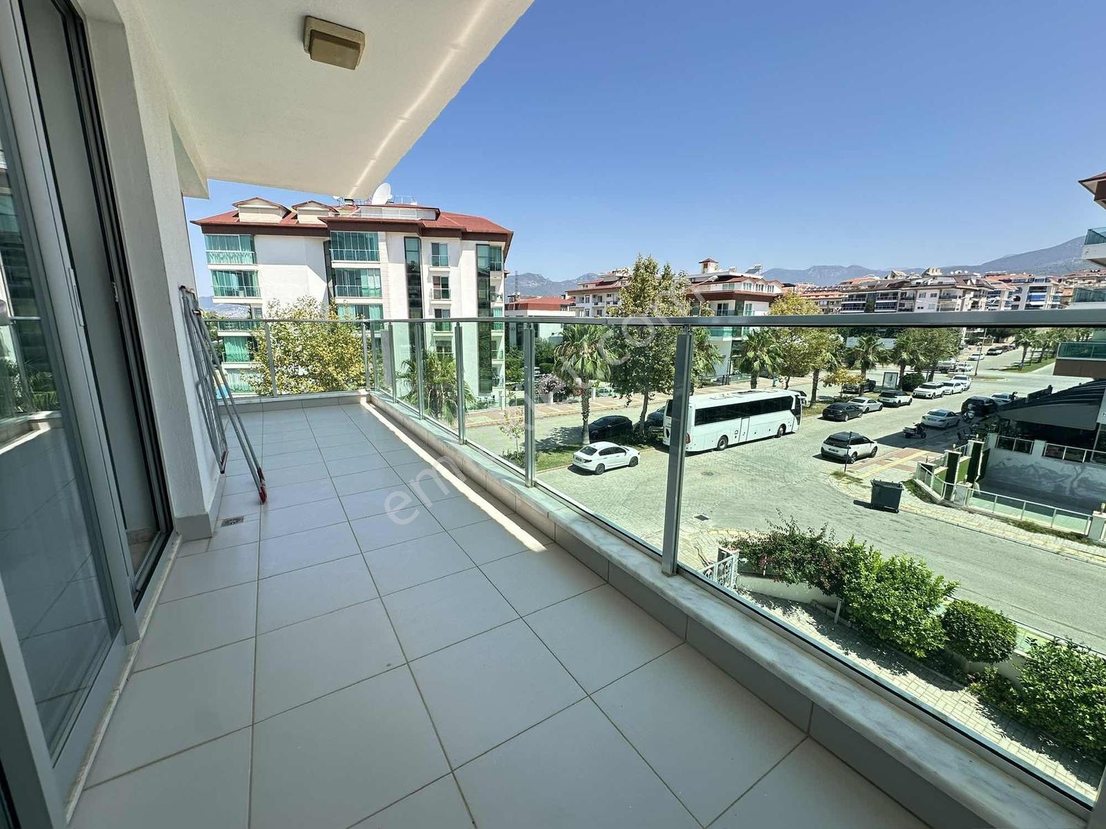 Denize 0 Deniz Manzaralı Havuzlu En Geniş 1+1 - Görsel 23